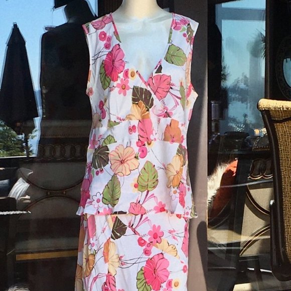 Casual Studio Top and Skirt set = "Dress" - Picture 1 of 11